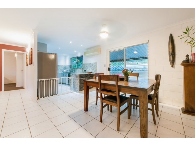 6 Grace Avenue, Cannonvale QLD 4802