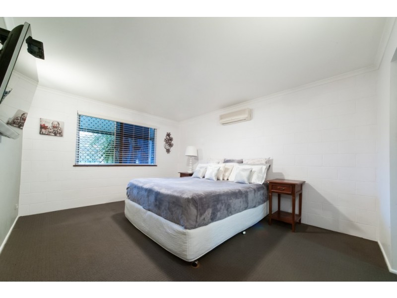 6 Grace Avenue, Cannonvale QLD 4802