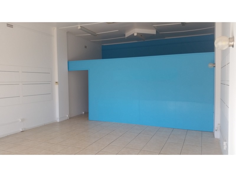 2/62 Main Street, Proserpine QLD 4800