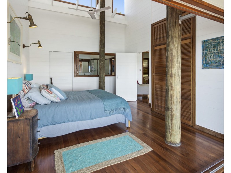 7 Warrain Street, Shute Harbour QLD 4802