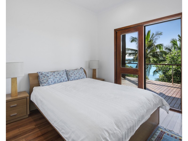 7 Warrain Street, Shute Harbour QLD 4802