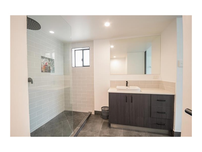 2 Shutehaven Close, Shute Harbour QLD 4802
