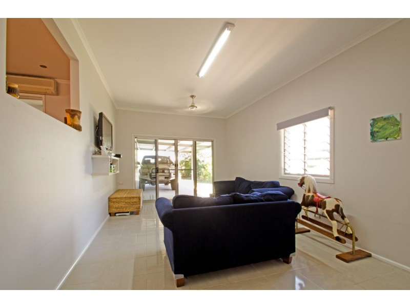 15 Sterry Street, Proserpine QLD 4800