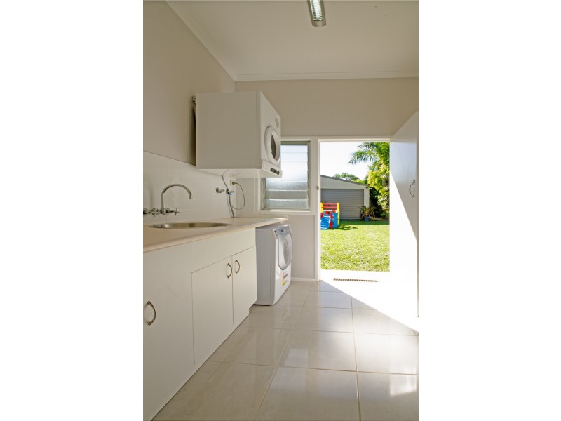 15 Sterry Street, Proserpine QLD 4800