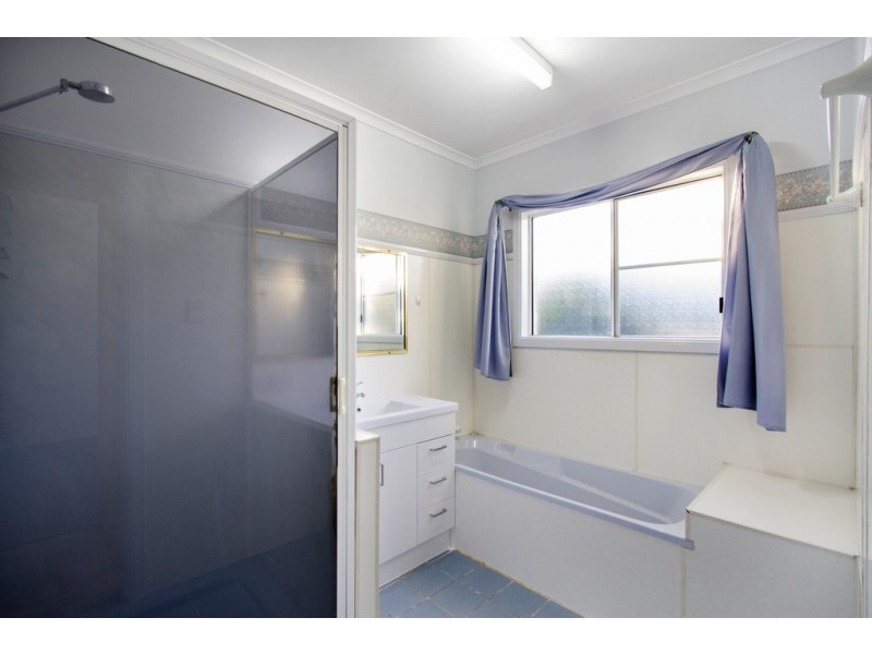 1 Carnation Street, Proserpine QLD 4800