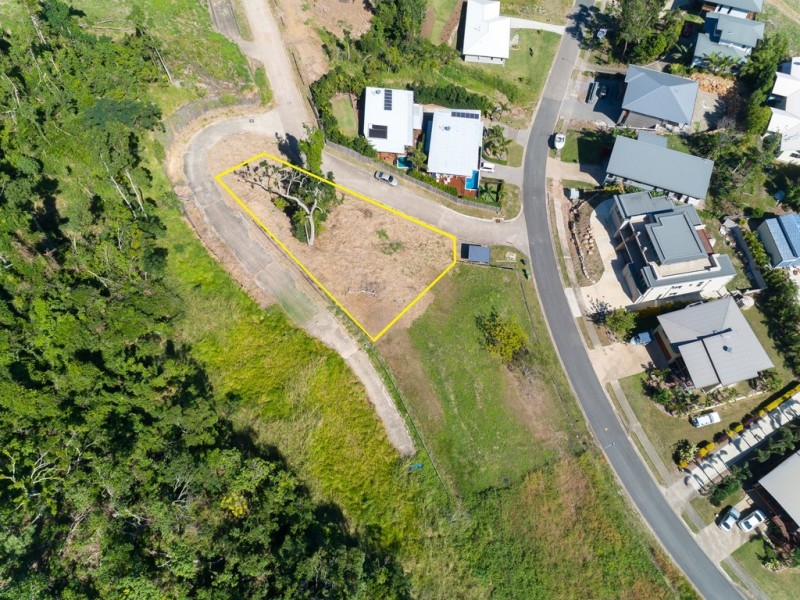 74 Eshelby Drive, Cannonvale QLD 4802