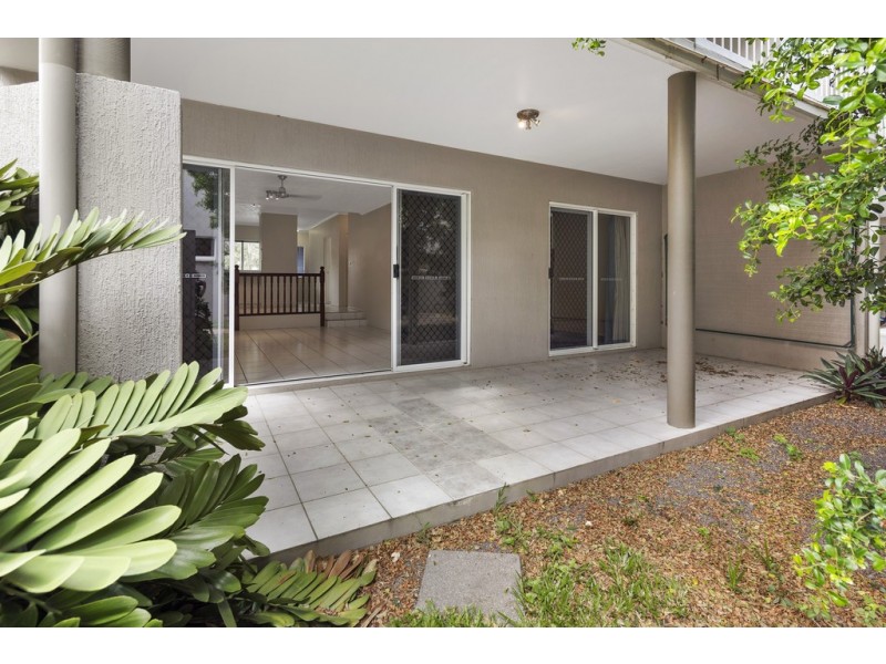 5B/10 Island Drive, Cannonvale QLD 4802