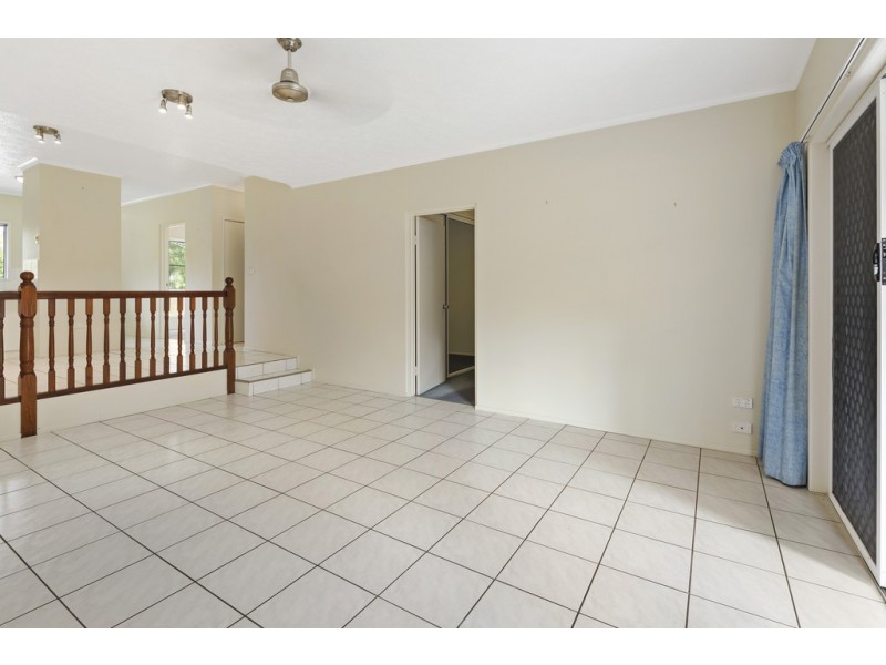 5B/10 Island Drive, Cannonvale QLD 4802
