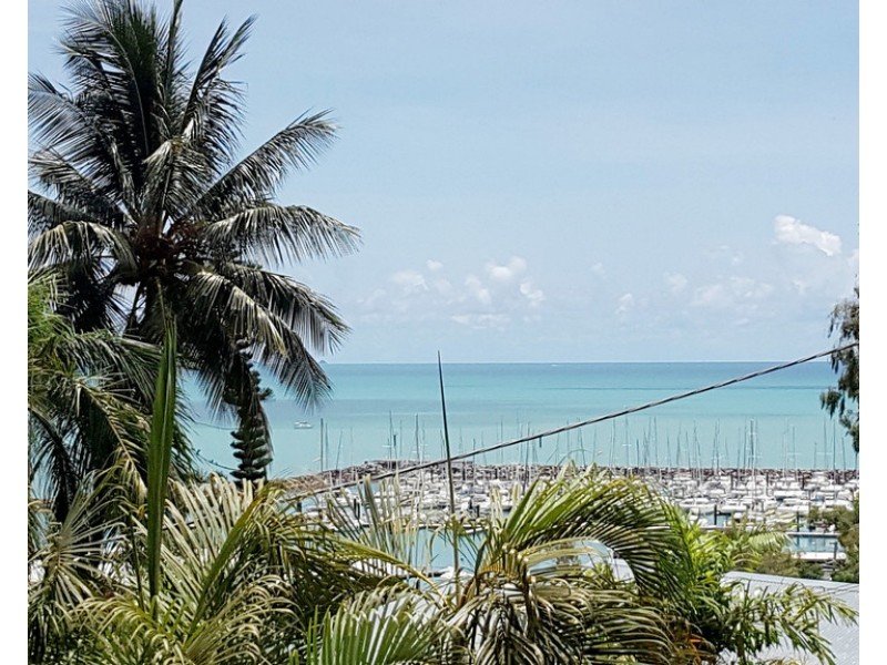 10 Airlie Crescent, Airlie Beach QLD 4802