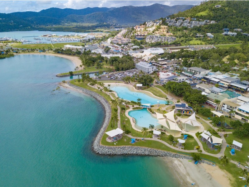 12 Broadwater Avenue, Airlie Beach QLD 4802