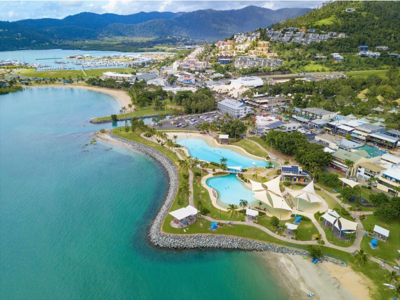 12 Broadwater Avenue, Airlie Beach QLD 4802