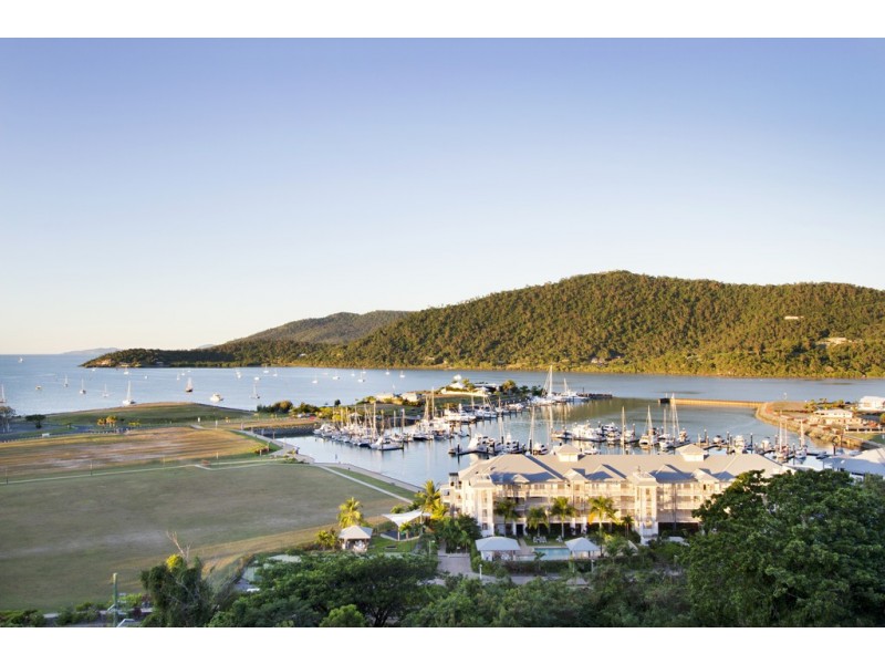 52 and 52A /5 Golden Orchid Drive, Airlie Beach QLD 4802