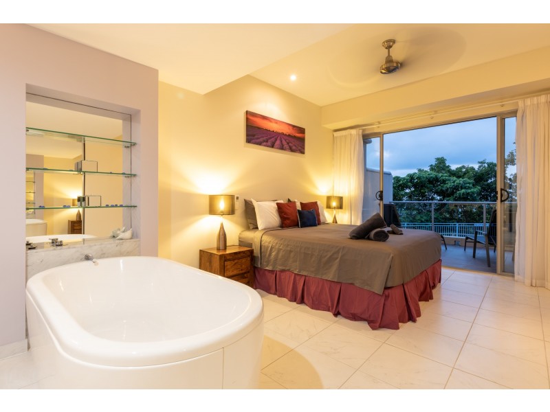 13/25 Horizons Way, Airlie Beach QLD 4802