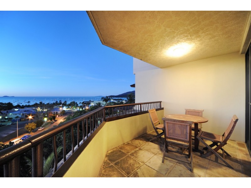 14/4 Golden Orchid Drive, Airlie Beach QLD 4802