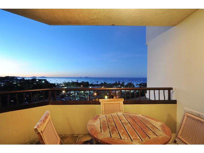 14/4 Golden Orchid Drive, Airlie Beach QLD 4802