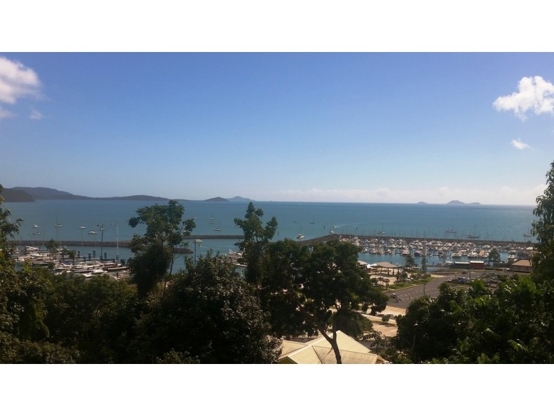 1/10 Kara Crescent, Airlie Beach QLD 4802