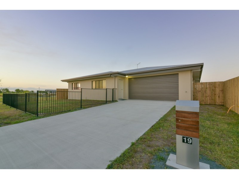 19 Tamarind Crescent, Proserpine QLD 4800