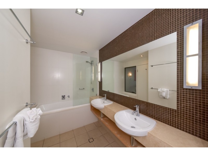 114/33 Port Drive, Airlie Beach QLD 4802