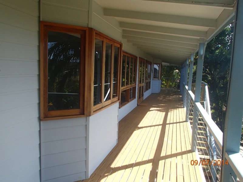 16 Hamilton Avenue, Cannonvale QLD 4802