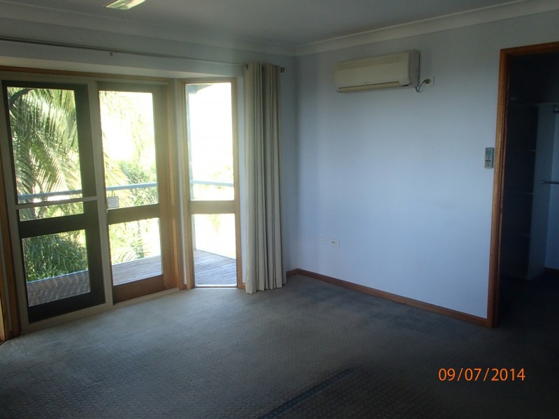 16 Hamilton Avenue, Cannonvale QLD 4802