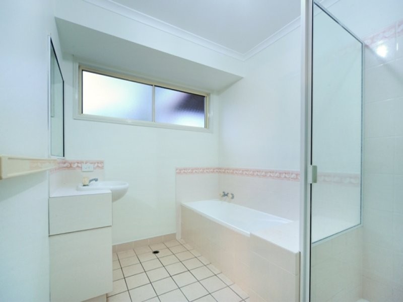 17 Daydream Court, Cannonvale QLD 4802