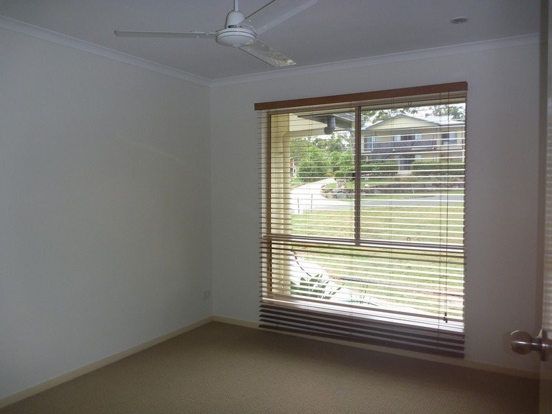 6 Linscot Close, Cannonvale QLD 4802