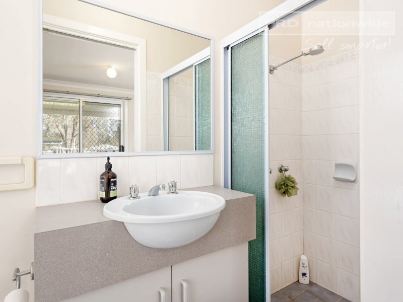 9 Canola Place, Estella NSW 2650