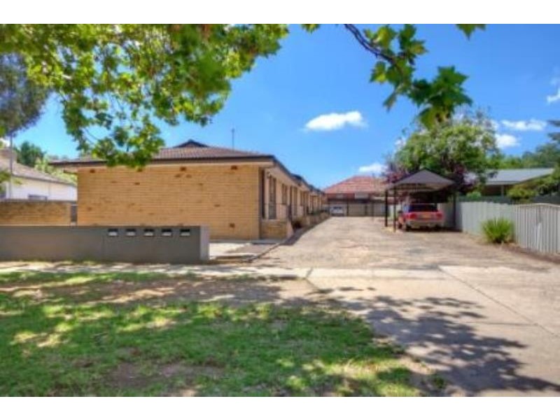 1/7 Halloran Street, Turvey Park NSW 2650