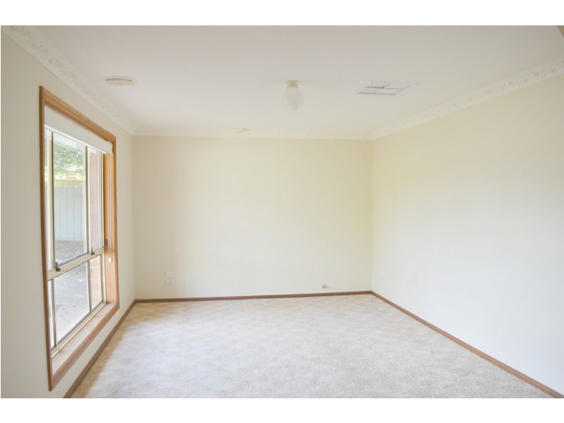 3 Stockton Place, Estella NSW 2650