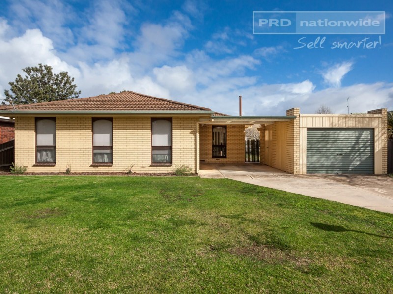 12 Eyre Street, Lake Albert NSW 2650