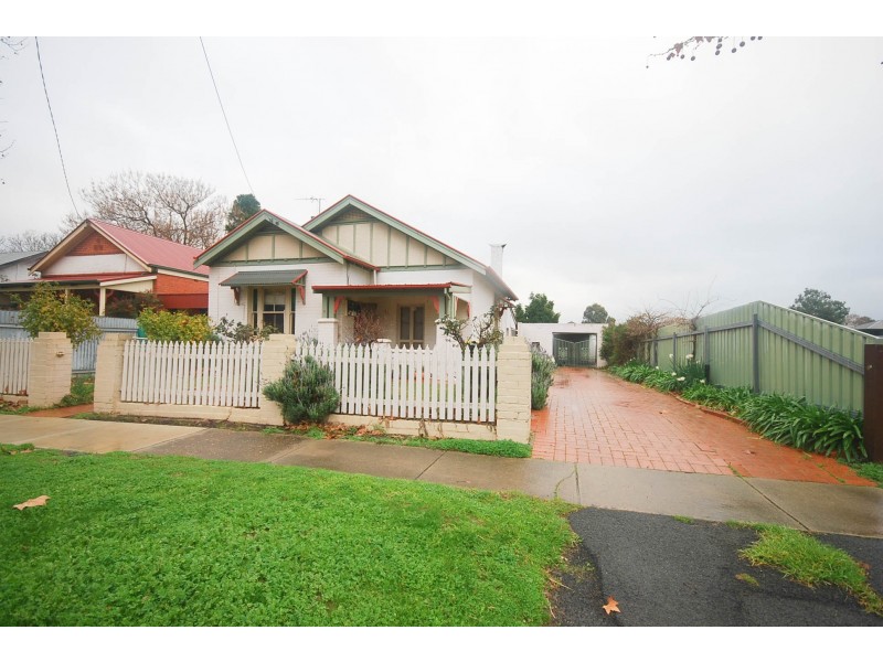 38 McKinnon Street, Wagga Wagga NSW 2650