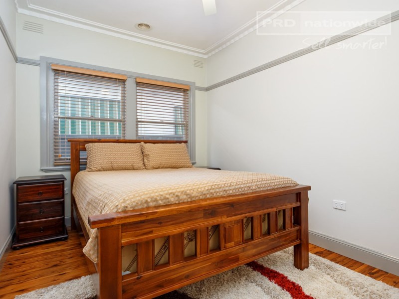 8 Heydon Avenue, Turvey Park NSW 2650