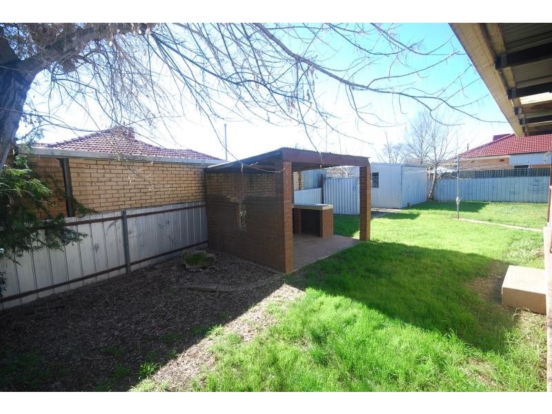 33 Anne Street, Tolland NSW 2650