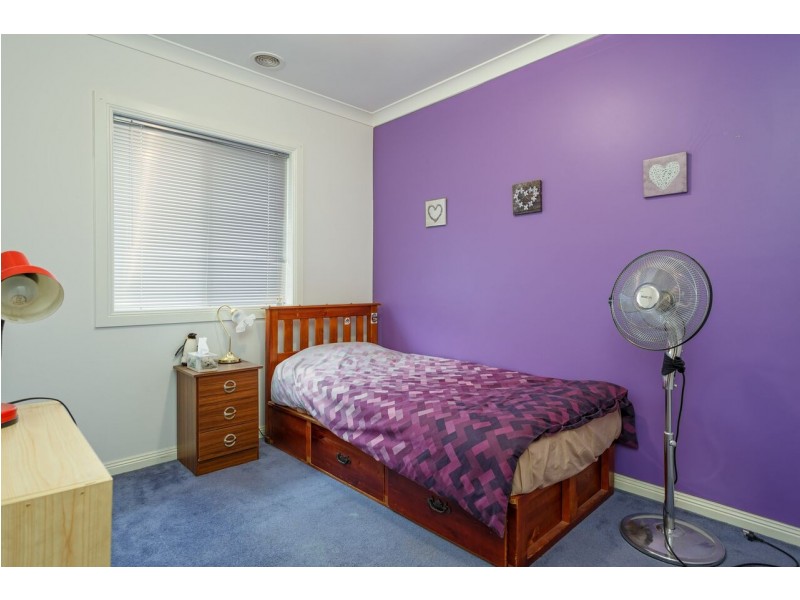 11 Hudson Drive, Lloyd NSW 2650