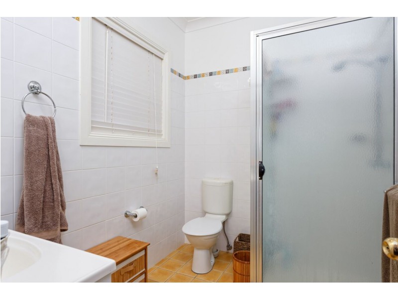 11 Hudson Drive, Lloyd NSW 2650