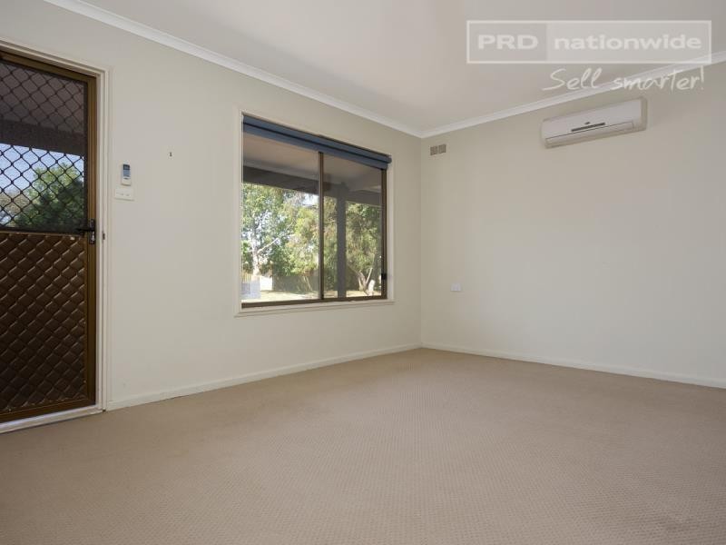 2 Edghill Place, Tolland NSW 2650