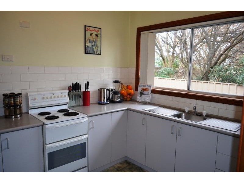 2A Sullivan Street, Wagga Wagga NSW 2650