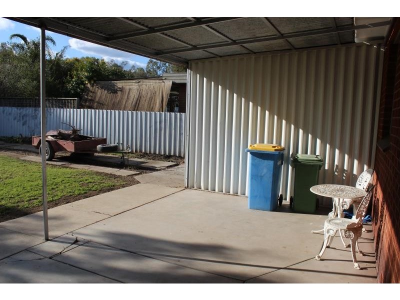 15 Higgins Avenue, Wagga Wagga NSW 2650