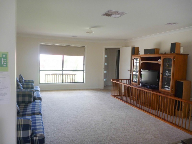 60 Grinton avenue, Ashmont NSW 2650