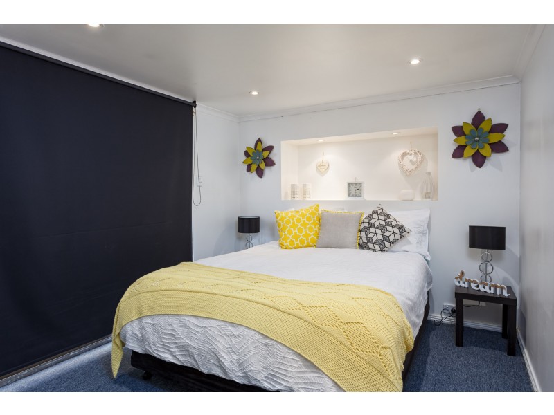 4 Naretha Street, Glenfield Park NSW 2650