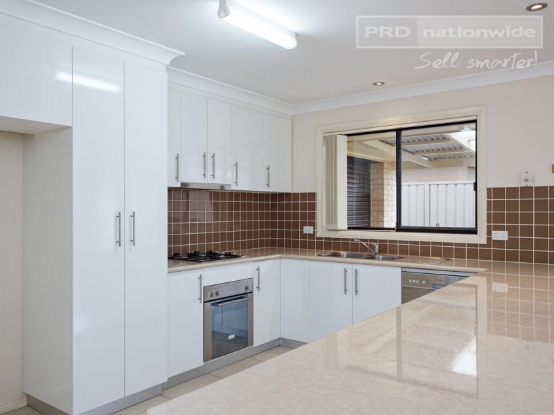 7 Yoogali Street, Glenfield Park NSW 2650