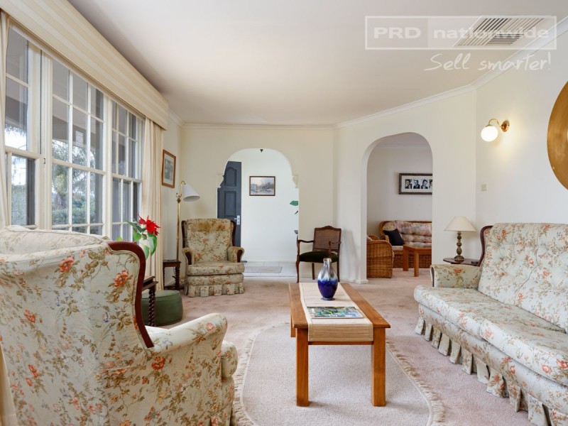 30 Norfolk Avenue, Lake Albert NSW 2650