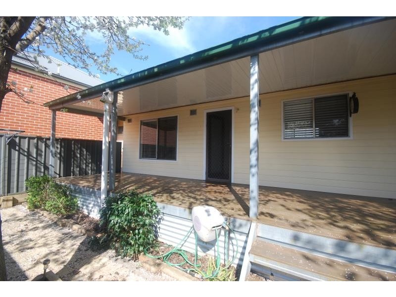 2/97 Crampton Street, Wagga Wagga NSW 2650
