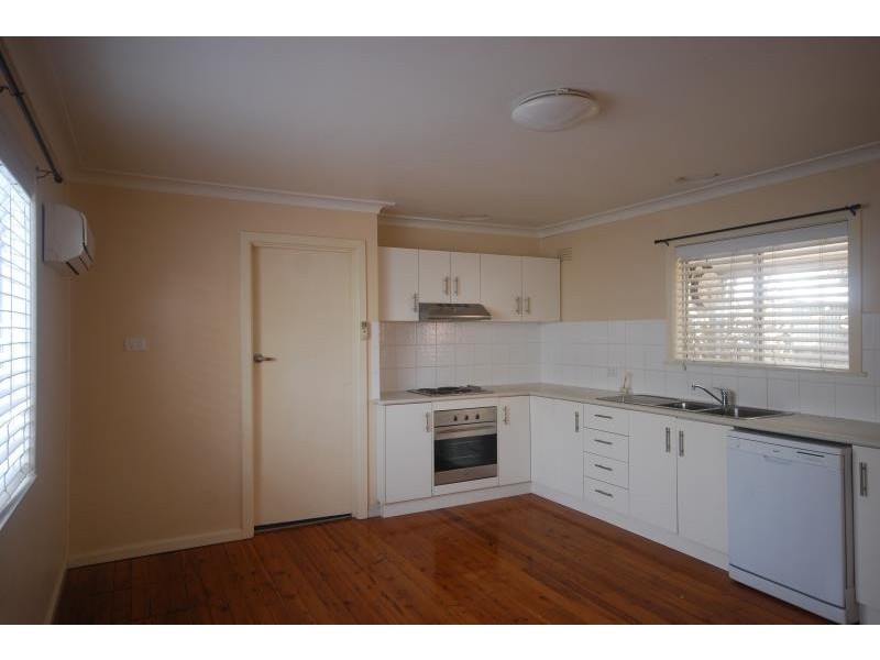 2/97 Crampton Street, Wagga Wagga NSW 2650