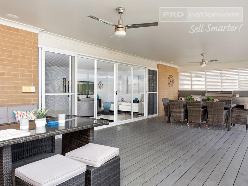 25 Hudson Drive, Lloyd NSW 2650