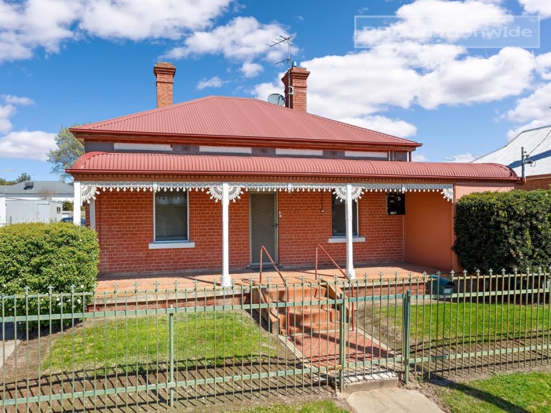 86 Railway Street, Turvey Park NSW 2650