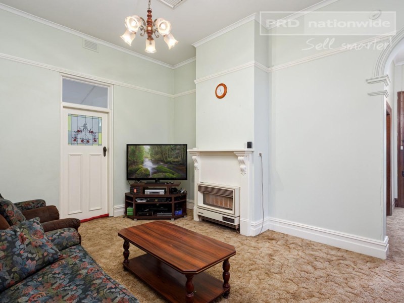 86 Railway Street, Turvey Park NSW 2650