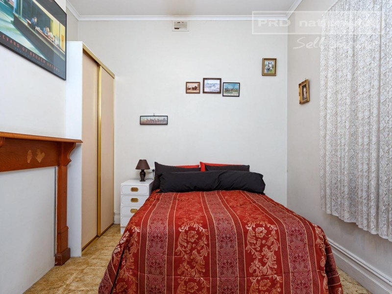 86 Railway Street, Turvey Park NSW 2650