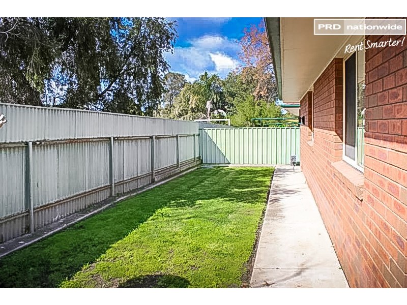 2/29 The Boulevarde, Kooringal NSW 2650