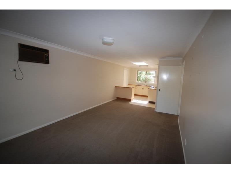 2/12 Dunn Avenue, Forest Hill NSW 2651
